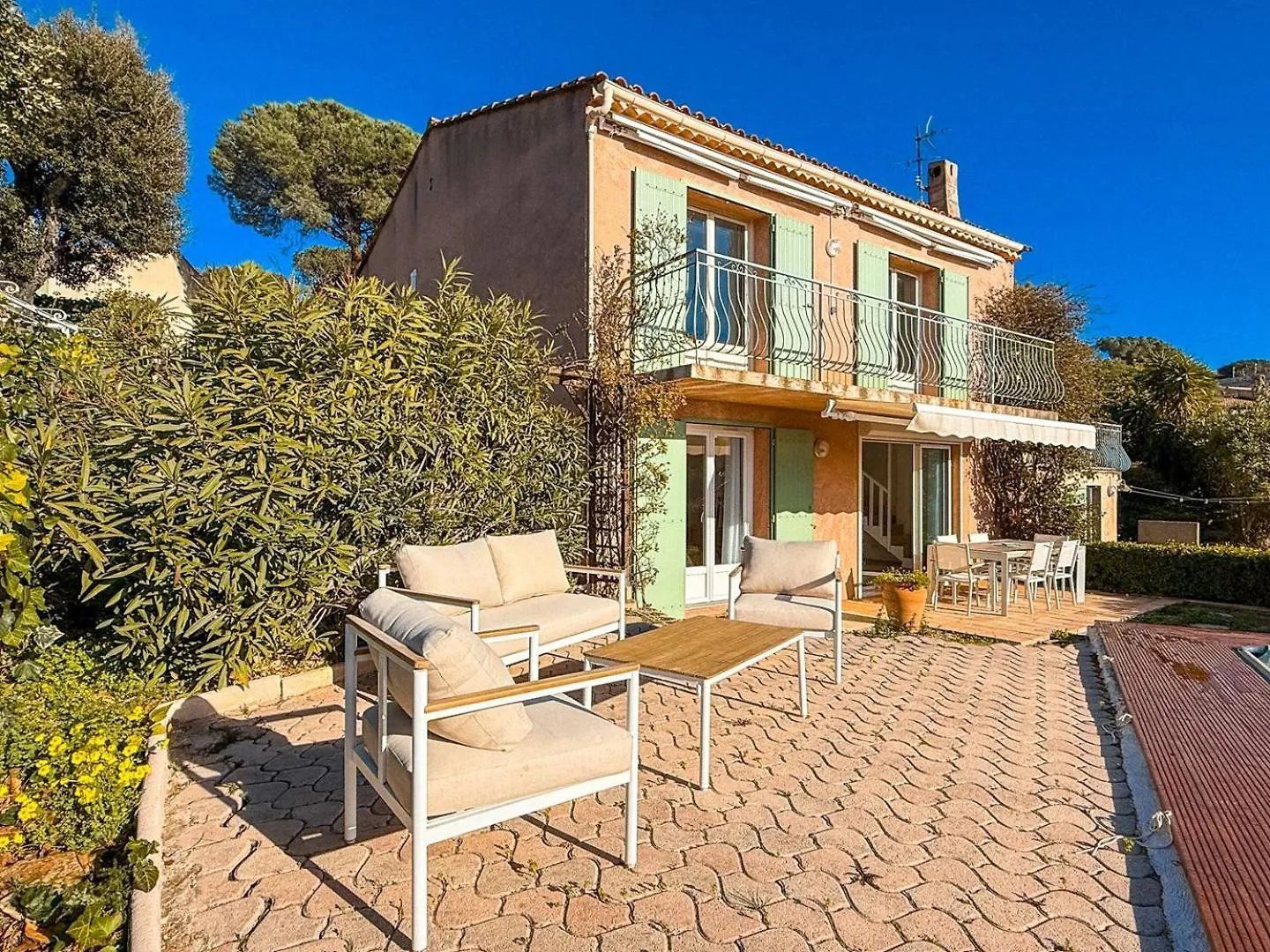 Вилла Magnifique Maison Avec Pisicne Ле-Лаванду